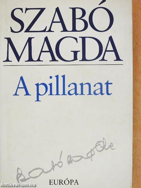 A pillanat