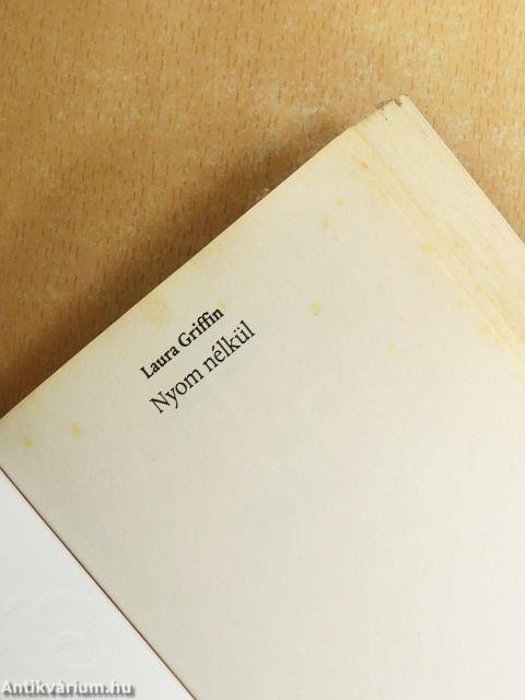 Nyom nélkül