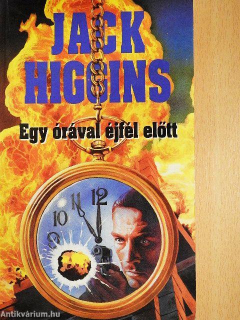 Egy órával éjfél előtt