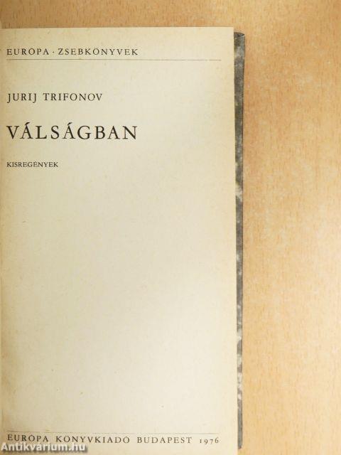 Válságban