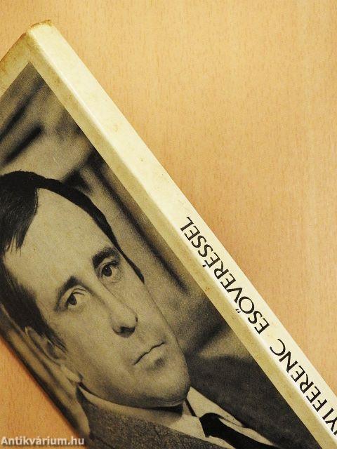 Esőveréssel