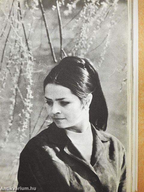 Lányok Évkönyve 1968