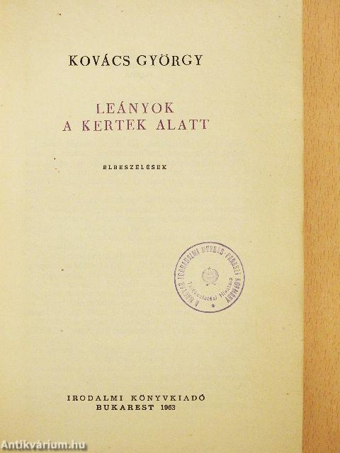 Leányok a kertek alatt