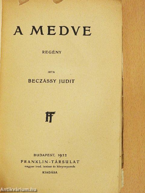 A medve