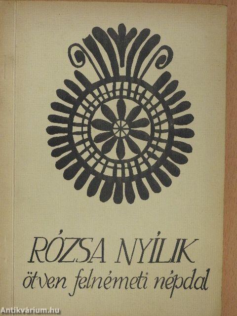 Rózsa nyílik
