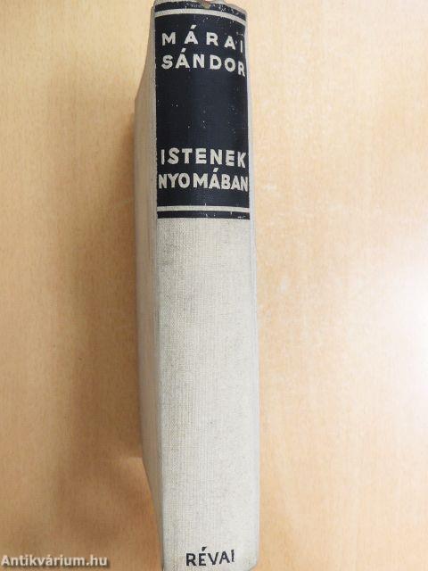 Istenek nyomában