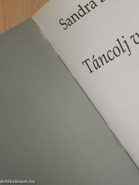Táncolj velem!