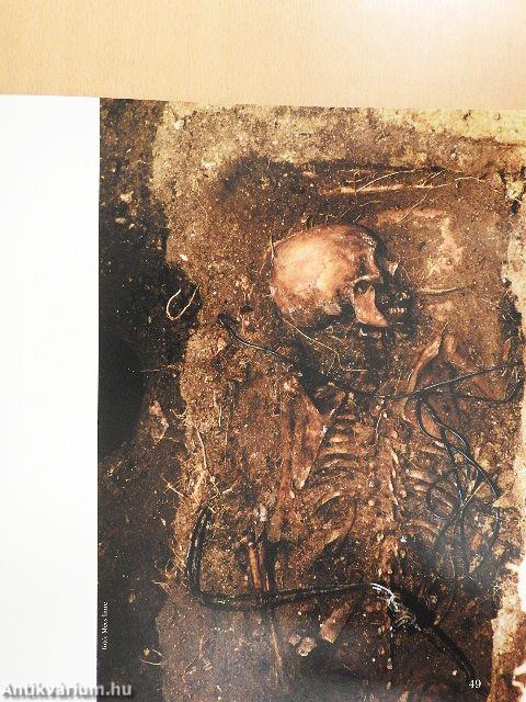 1989. június 16. - A temetés