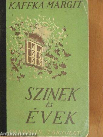 Szinek és évek