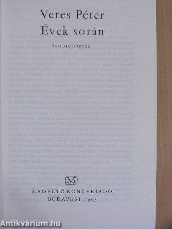 Évek során