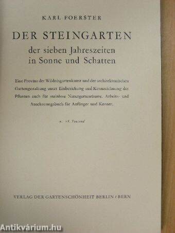 Der Steingarten der sieben Jahreszeiten in Sonne und Schatten