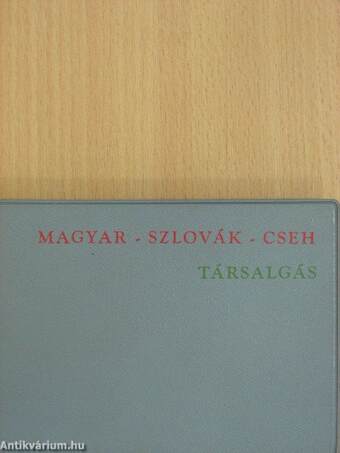 Magyar-szlovák-cseh társalgás