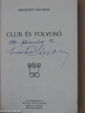 Club és folyosó